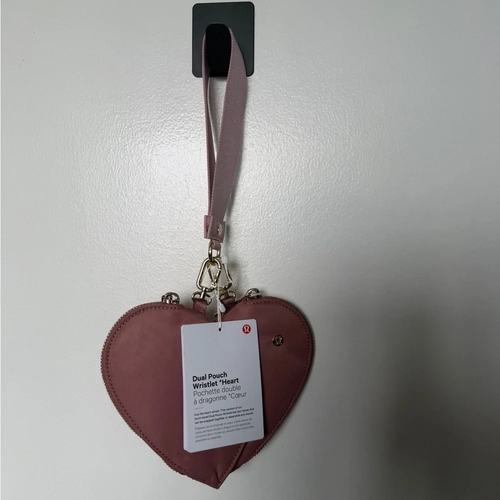 NWT Lululemon Dual Pouch Heart - Picture 3 of 12